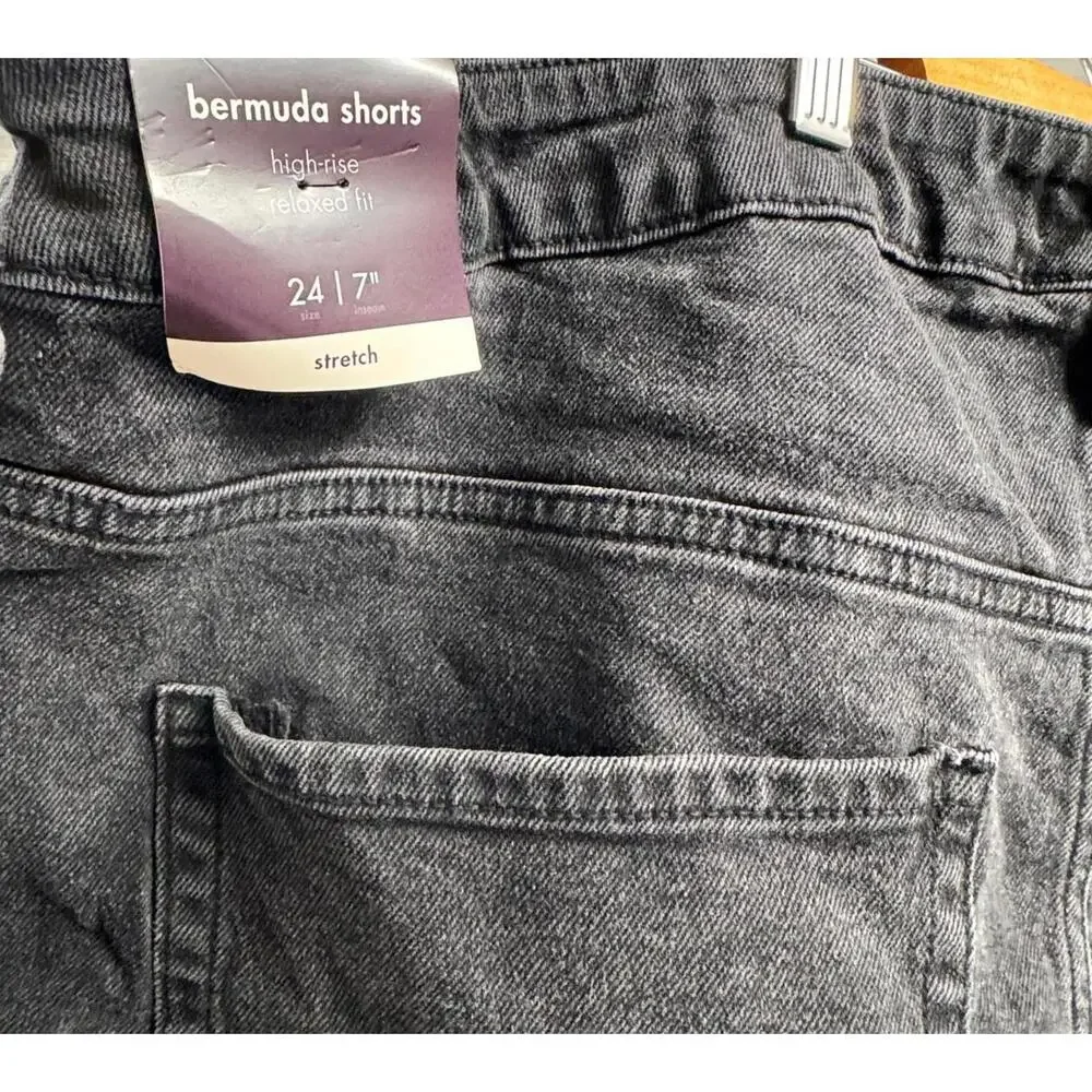 Ava & Viv Black High Rise Bermuda Shorts Women Size 24 - Picture 3 of 3